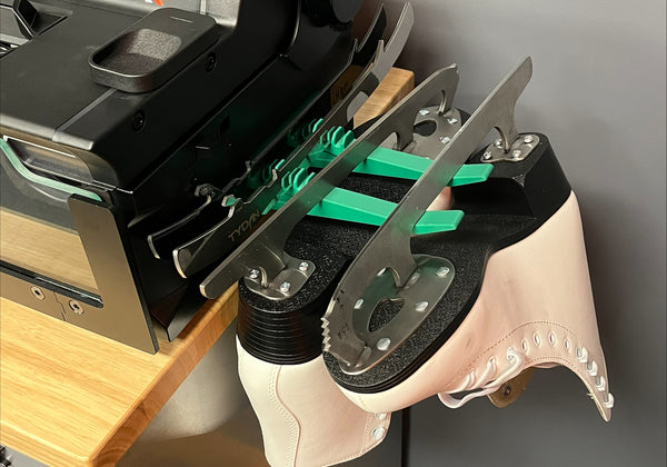 Skate Holder